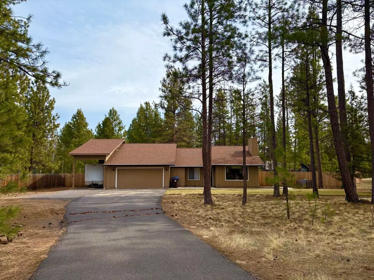 69231 Lariat House for rent in Sisters, OR