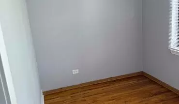 4 of 15 Gladys Ave L.l.c. Apartment for rent in Chicago, IL
