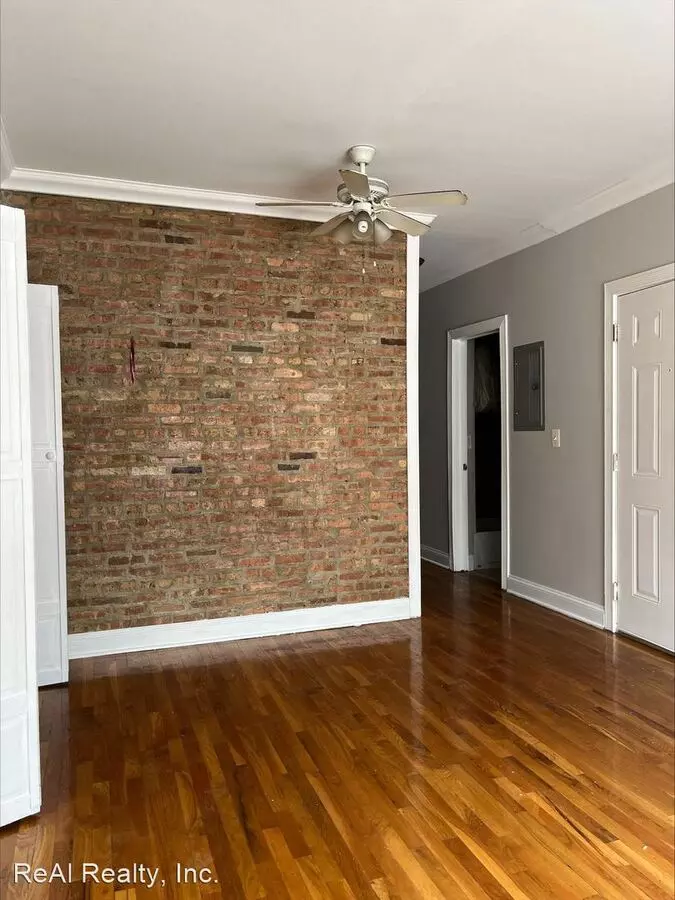 7255 - 57 S Euclid Ave 1940 - 44 E 73rd St Apartment for rent in Chicago, IL