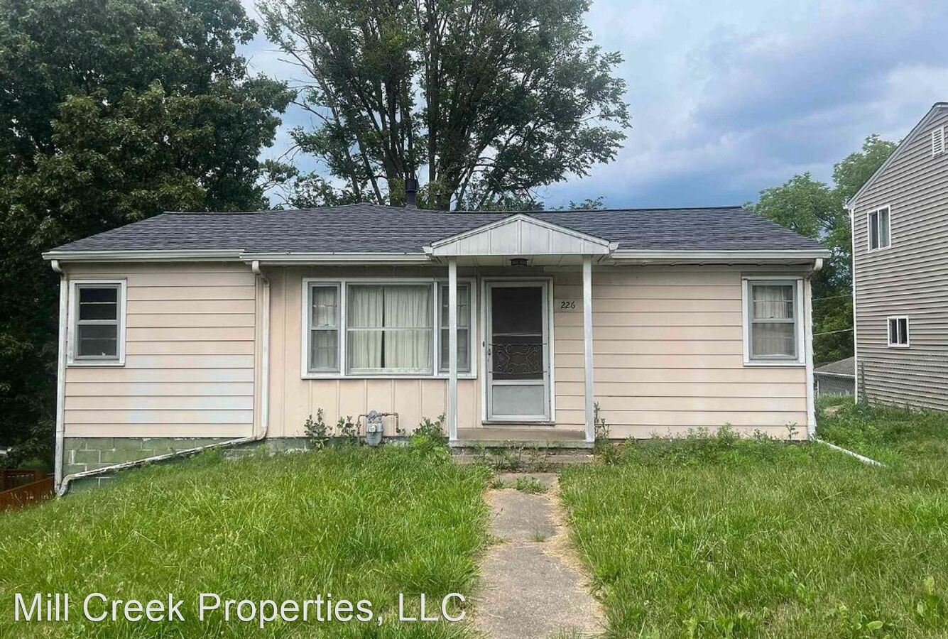 1226 15Th Ave Clinton, IA House for Rent Rentable