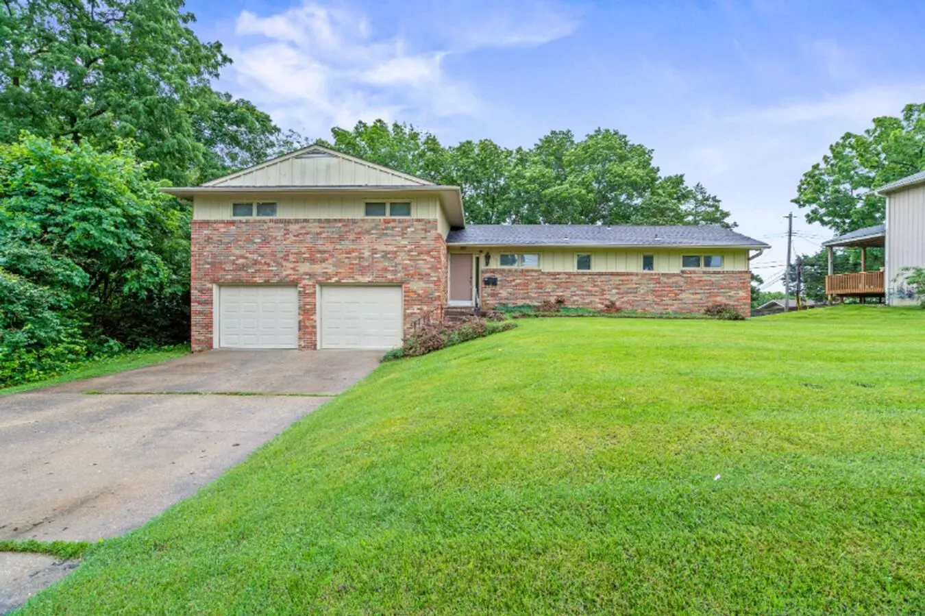 Fairview 820 Apartment for rent in Columbia, MO