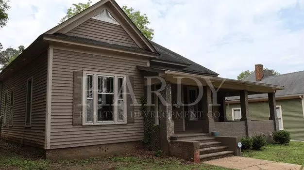 302 E 8th Street Apartment for rent in Rome, GA