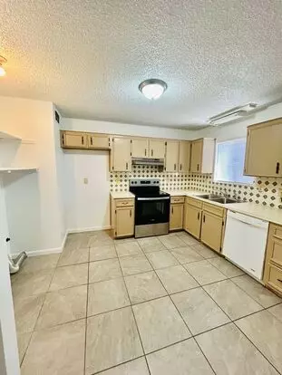 3 Bed 2 Bath Apartment for rent in Hobbs, NM