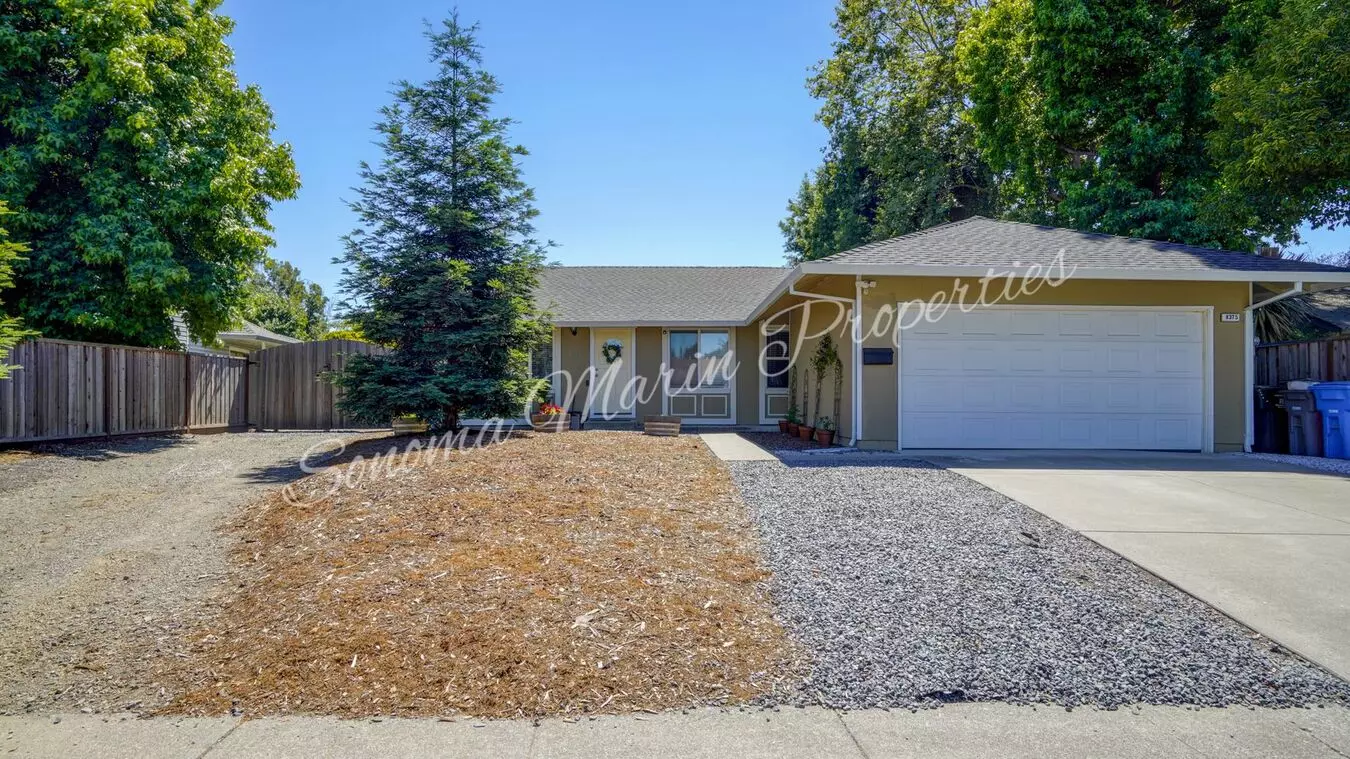 ~beautiful Updated 4 Bed/2 Bath In Rohnert Park With Solar Back Up Generator~ House for rent in Rohnert Park, CA