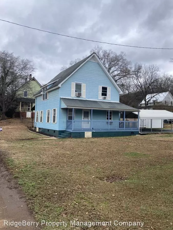 408 Park Ave House for rent in Lindale, GA