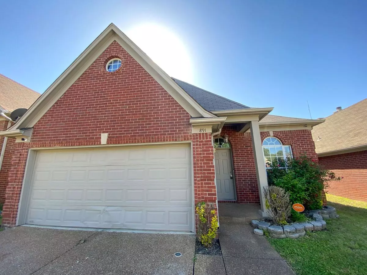 3 Bed, 2 Bath In A Gated Community By Shelby Farms House for rent in Cordova, TN