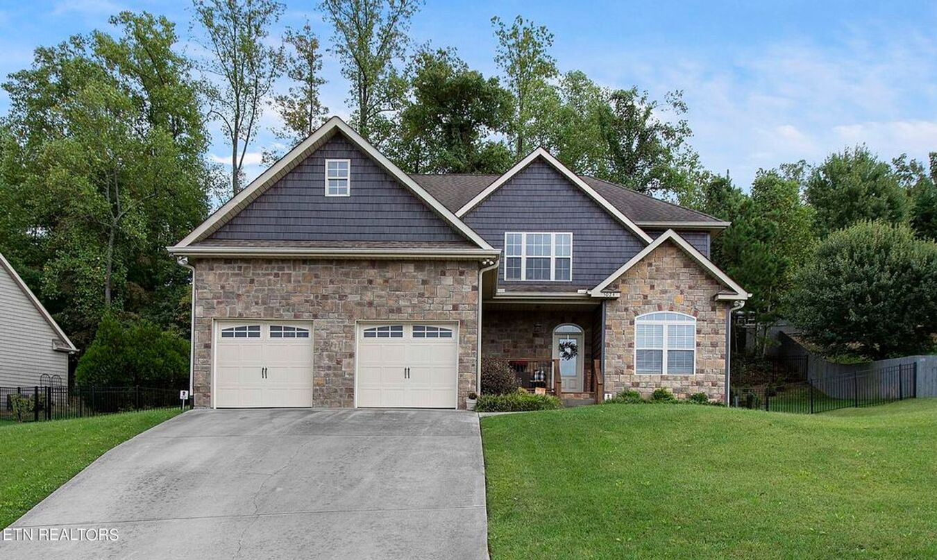 View of Luxury 5 Bedroom West Knox Home Apartments Knoxville, TN
