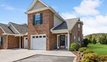 2 of 32 Beautiful End-unit Condo – Move-in Ready! House for rent in Knoxville, TN