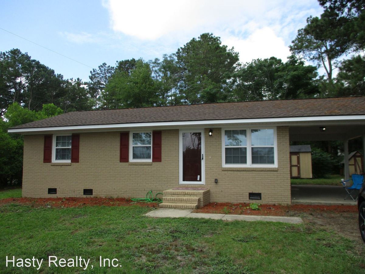 1105 Stewartsville RD Laurinburg, NC House for Rent