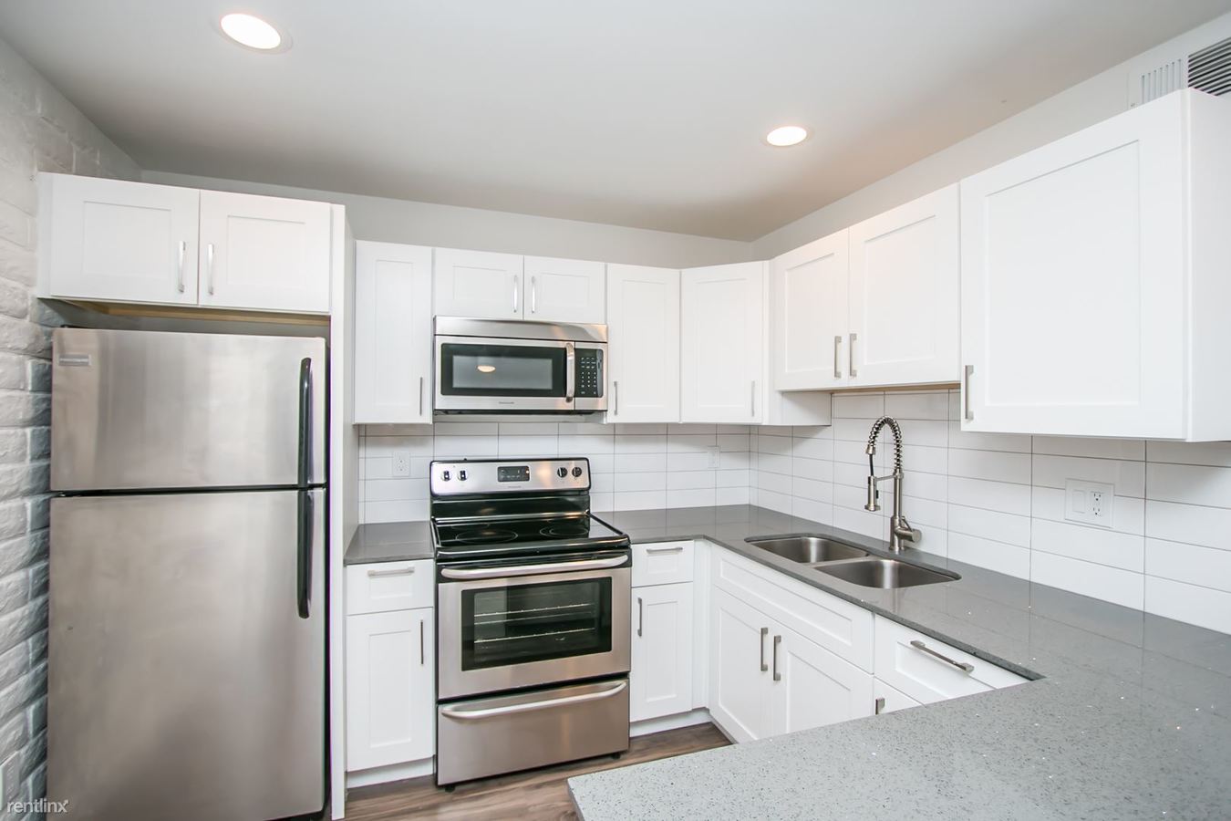 Arcadia Edge Apartments 3836 E Earll Dr Phoenix, AZ