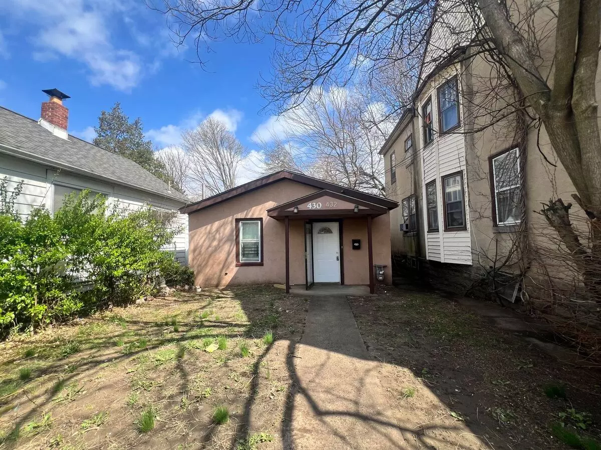 430 Grand St House for rent in Trenton, NJ