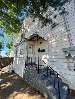 403 Cummings Ave Apartment for rent in Trenton, NJ