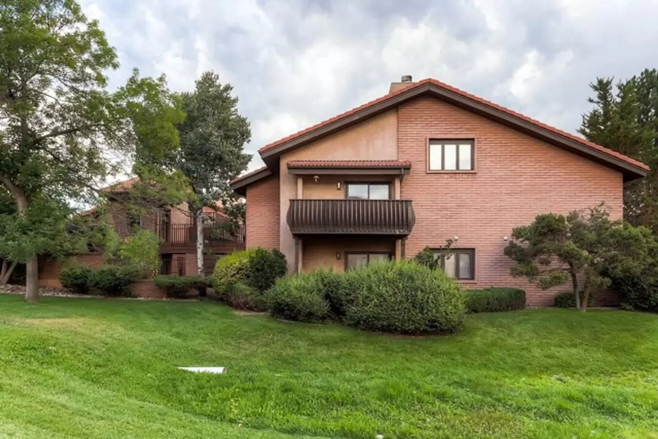 Spacious 2bd/2.5ba Luxury Loft-style Condo In Frasier Meadows Apartment for rent in Boulder, CO