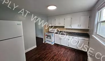 3 of 8 3014 McArthur Apartment for rent in Fort Wayne, IN