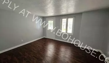 4 of 8 3014 McArthur Apartment for rent in Fort Wayne, IN