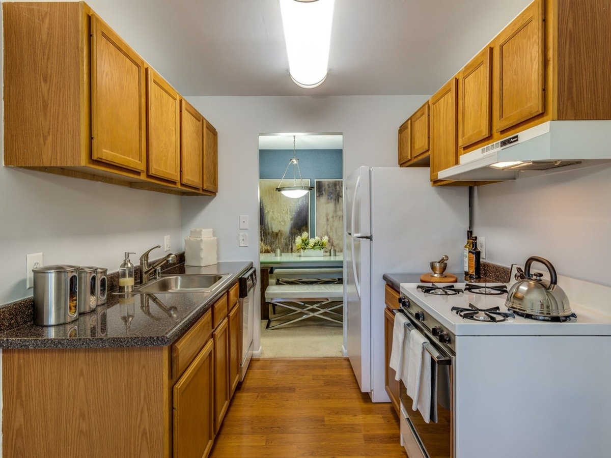 Lerner Oxford Square Apartments Rockville, MD Rentable