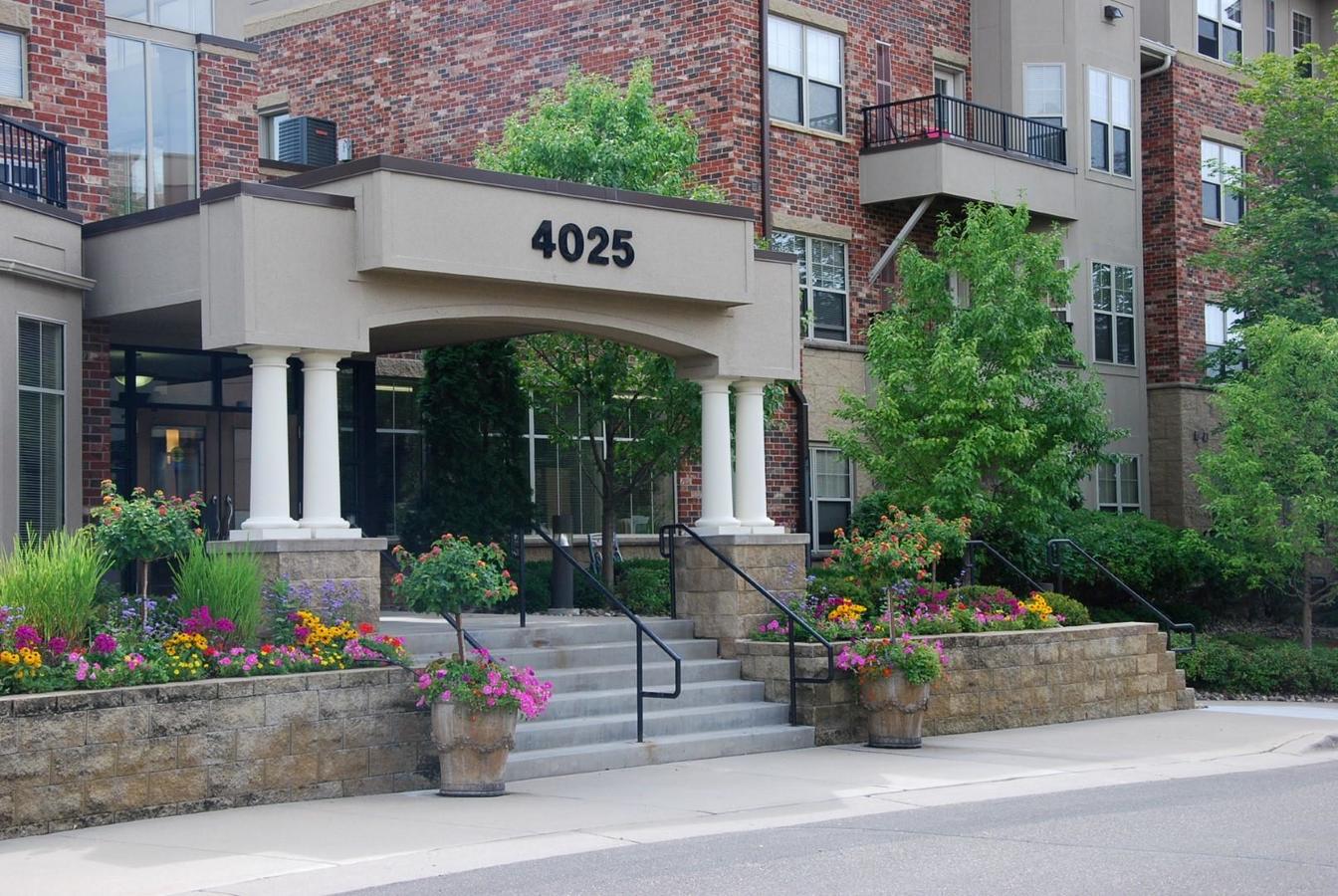 Cornelia Place Apartments 4025 W 65Th St Edina, MN