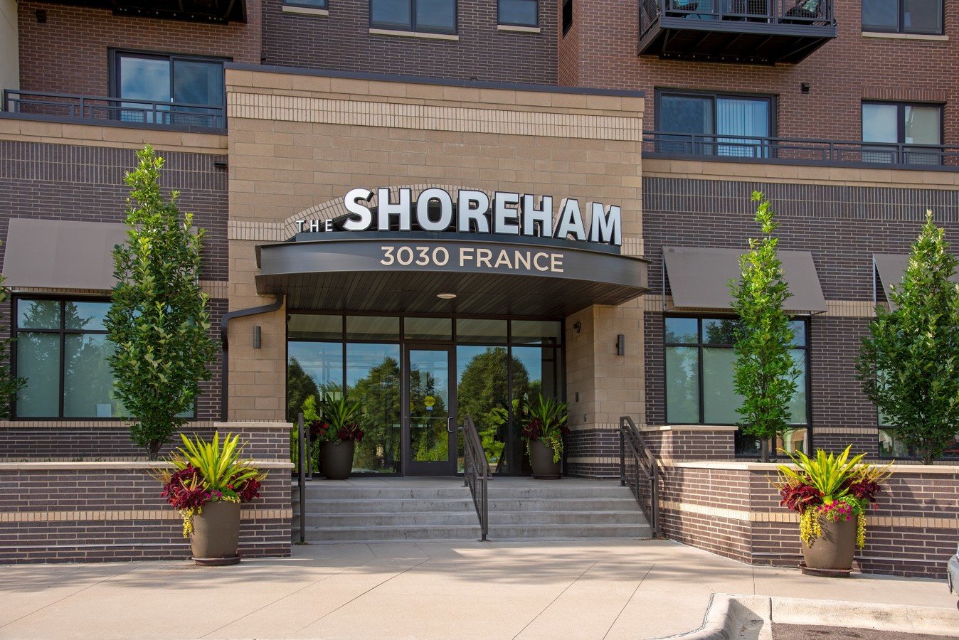 The Shoreham Apartments St Louis Park, MN Rentable