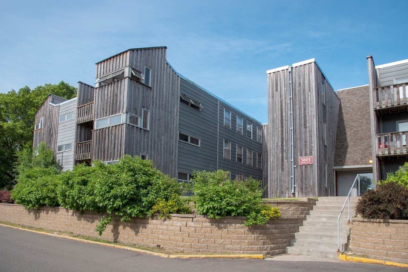 Bass Lake Crossing Apartments New Hope, MN Rentable