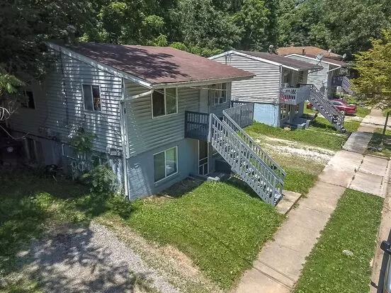 Leighton Apartment for rent in Akron, OH