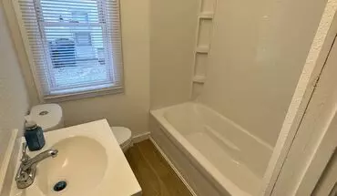 2 of 9 3624 N Peoria Rd House for rent in Springfield, IL