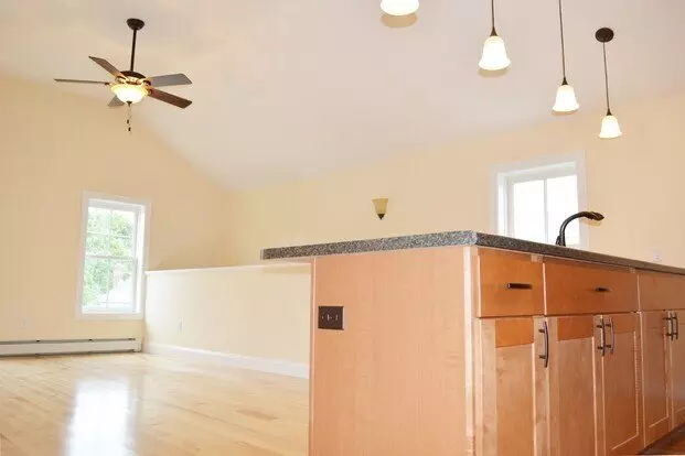 277-279 North Street Apartment for rent in Burlington, VT 277-279 North Street Apartment for rent in Burlington, VT
