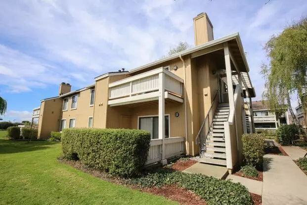 Modern And Clean 2 Bed 2 Bath Condo In Richmond Marina Bay Apartment for rent in Richmond, CA