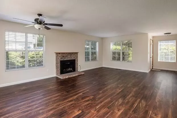 Vineyard Townhomes Apartment for rent in Milwaukie, OR