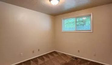 4 of 47 032-suzanne Lea Duplexes Apartment for rent in Salem, OR