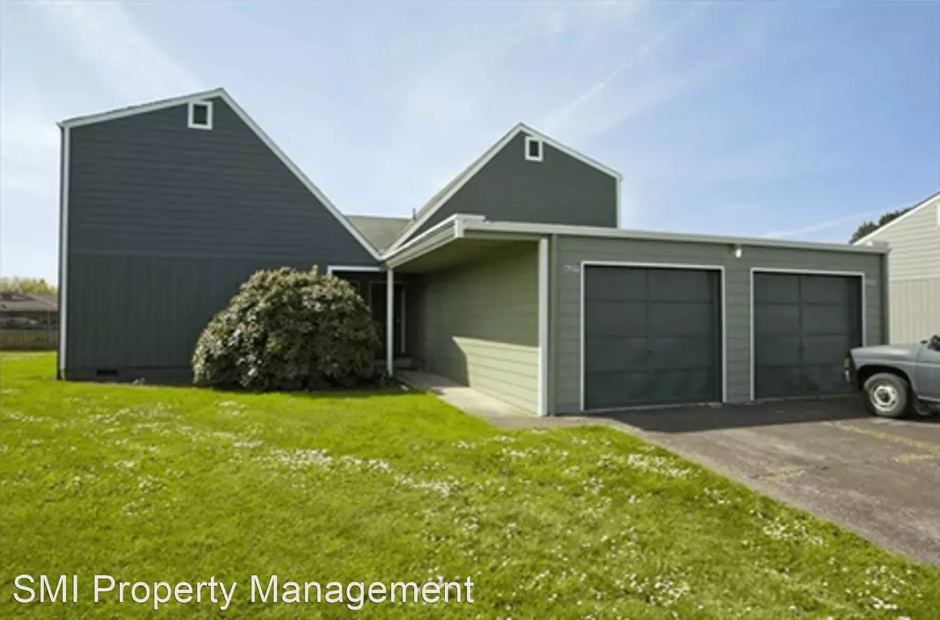 2 of 3 College Green Duplexes Apartment for rent in Albany, OR