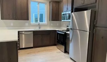 4 of 20 6443 &amp; 6445 Jacobe Ct NE Apartment for rent in Keizer, OR