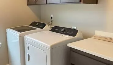 3 of 20 6443 &amp; 6445 Jacobe Ct NE Apartment for rent in Keizer, OR