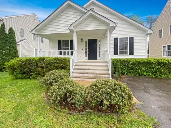 3 Bed 2 Bath In Lakeside! Apartment for rent in Henrico, VA