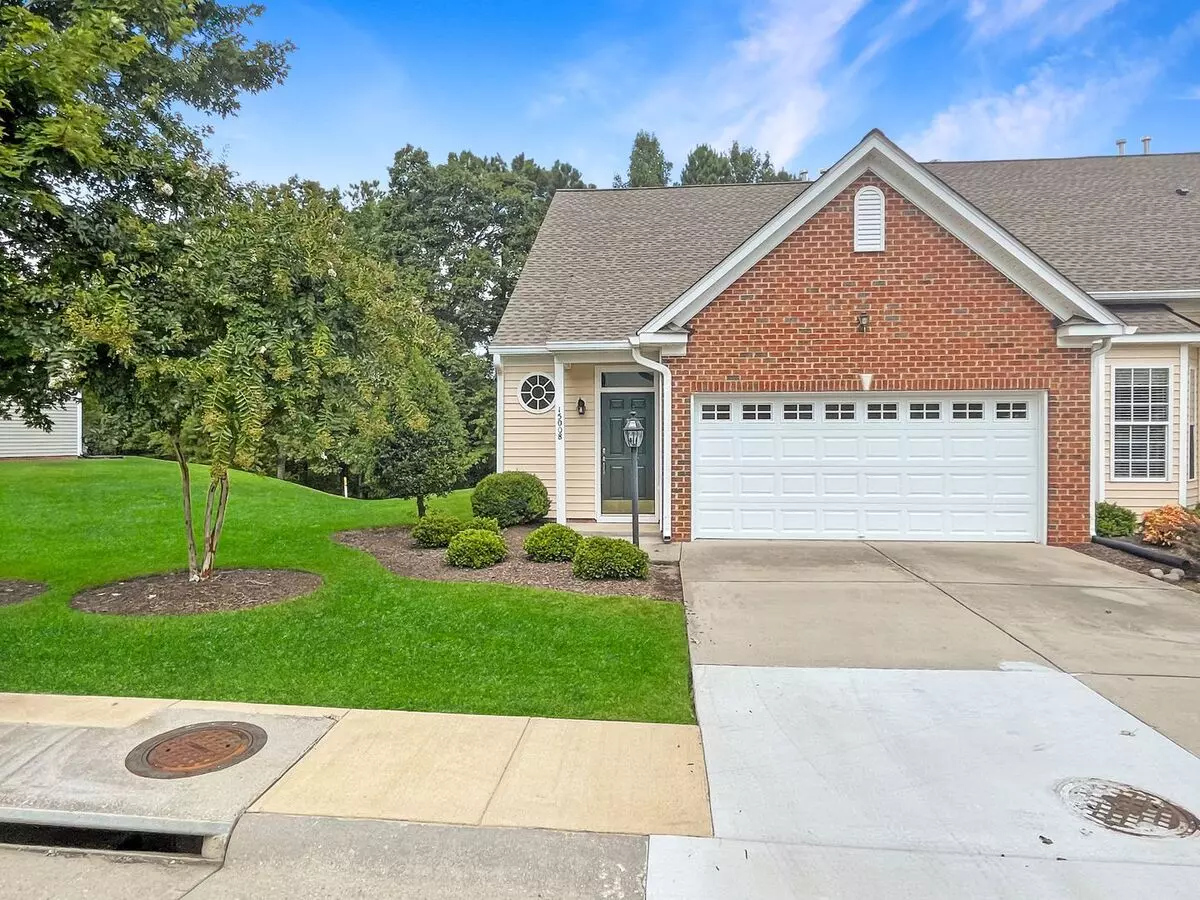 Welcoming 3 Bed, 2.5 Bath Home In Midlothian! House for rent in Midlothian, VA
