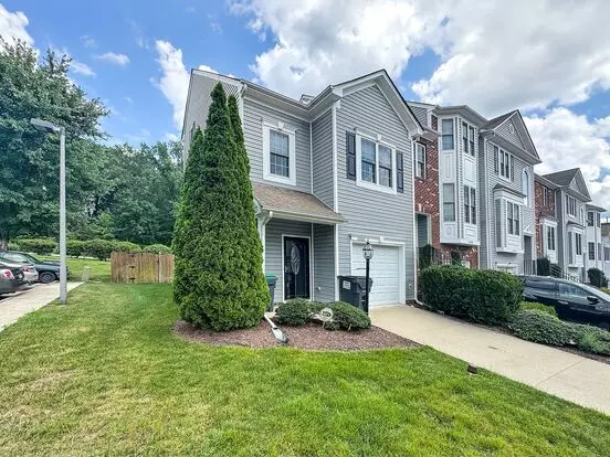 Contemporary 3-bed, 3.5-bath Townhome Just Minutes From I-95 And Glen Allen Apartment for rent in Ashland, VA