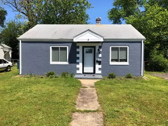 Charming 2 Bed, 1 Bath Home With Spacious Backyard Apartment for rent in Richmond, VA