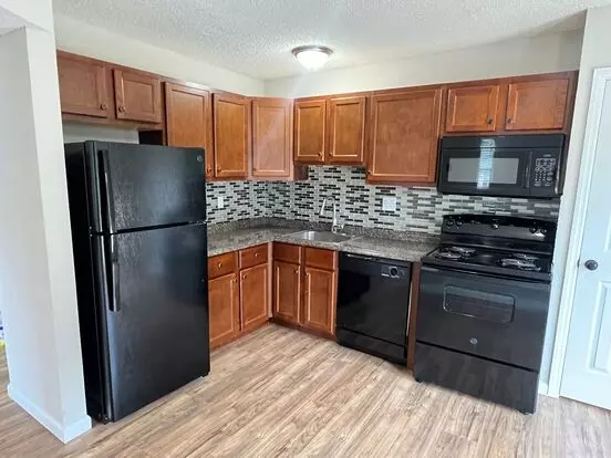 Anic Enterprises Lakeshire Apartment for rent in St Louis, MO