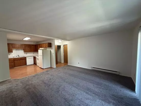Oaks Apartment for rent in Fargo, ND Oaks Apartment for rent in Fargo, ND