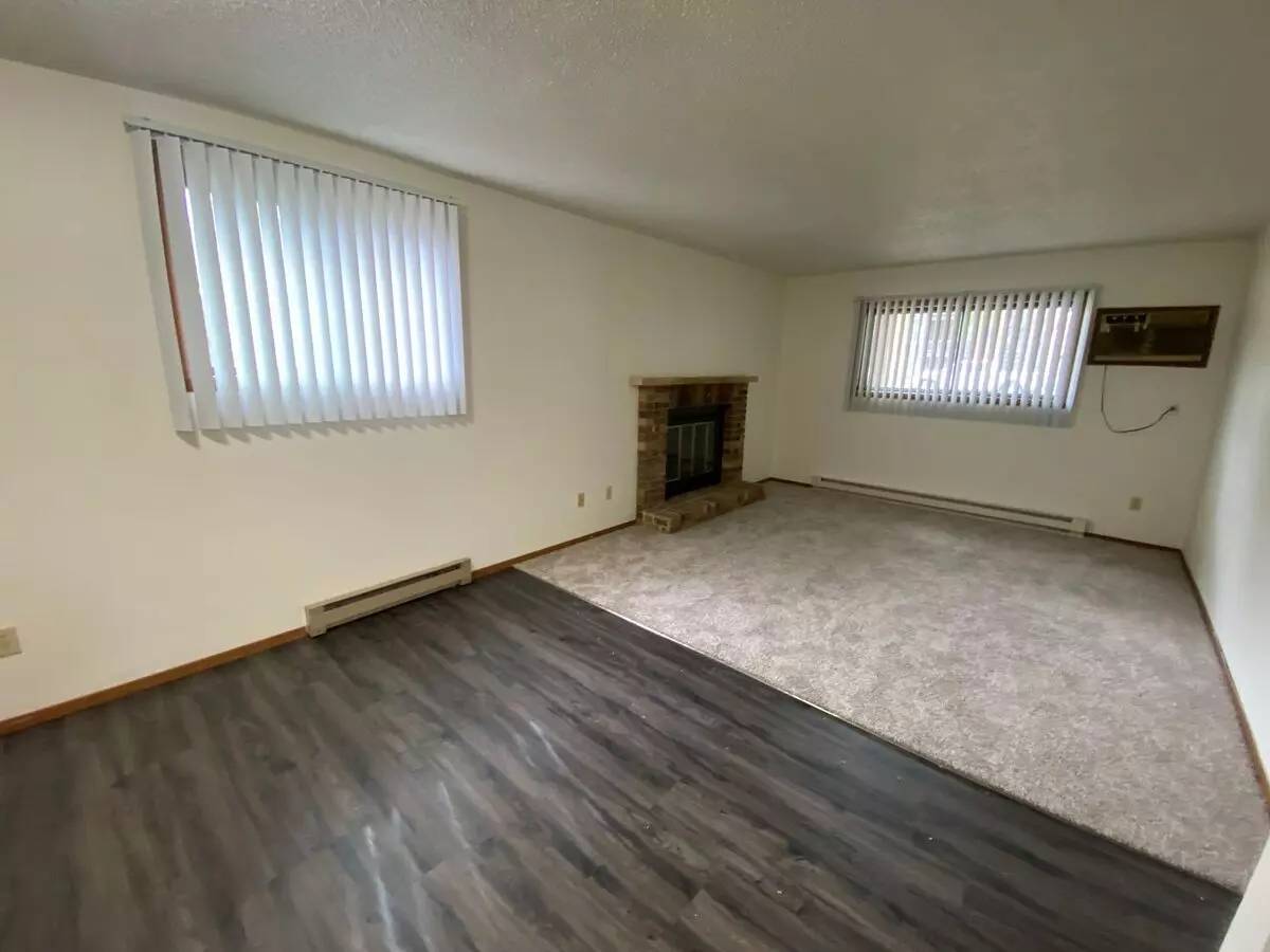 Car-ly II Apartments Apartment for rent in Fargo, ND