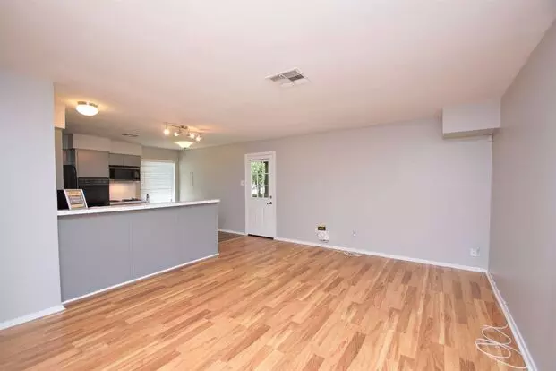 010 Bart Apartment for rent in Austin, TX