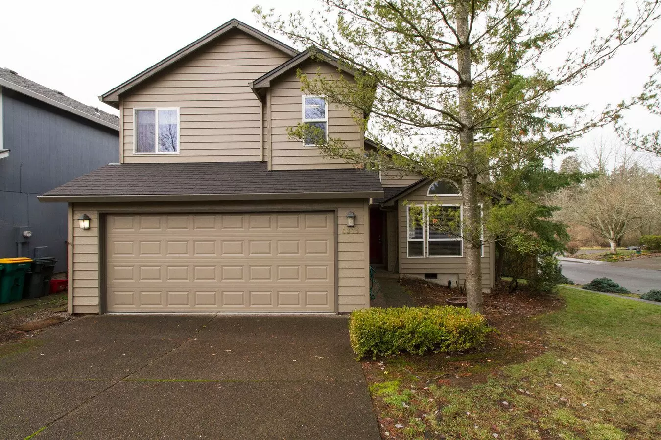 Lovely Corner Home In Quiet Neighborhood With Large Yard, Deck, And Garage House for rent in Beaverton, OR