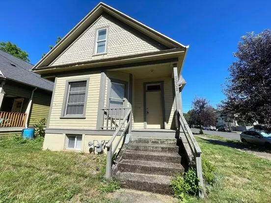 Boise Home With Large Basement, Yard, New Floors! Apartment for rent in Portland, OR