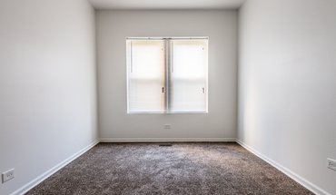 3 of 10 7846 S Saginaw Ave Apartment for rent in Chicago, IL