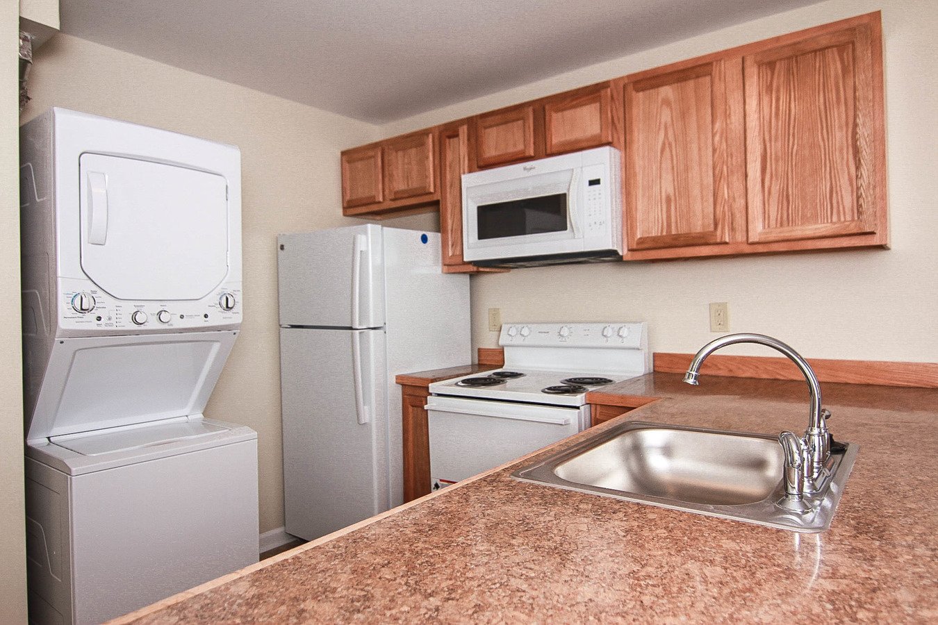 135 E Cook Rd Mansfield, OH Apartment for Rent