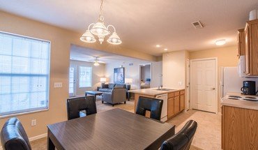 Williamsburg Plaza Apartment for rent in Platte City, MO
