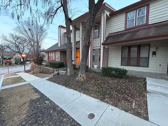 This Home Is Sure To Impress Any Homeowner Apartment for rent in Carrollton, TX