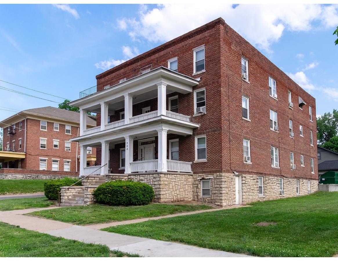 Franklin House Apartments 204 E Franklin St Liberty, MO