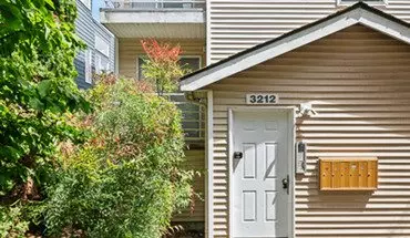 4 of 11 Drvs Dravus 8 Apartment for rent in Seattle, WA
