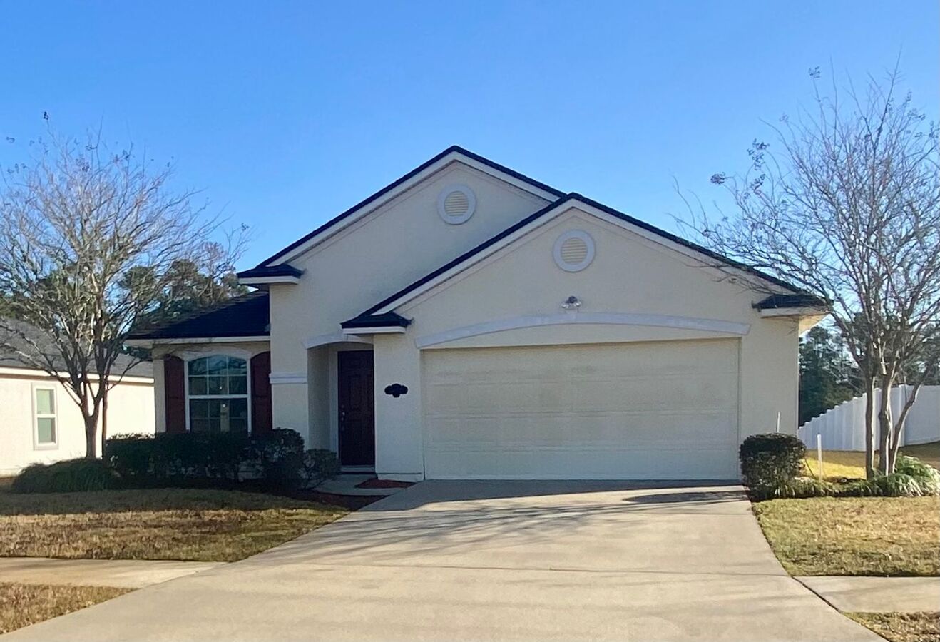 3/2 In Azalea Ridge Apartments Middleburg, FL | Rentable