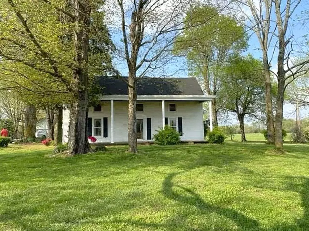Classic Country Style House Available Now! House for rent in Murray, KY